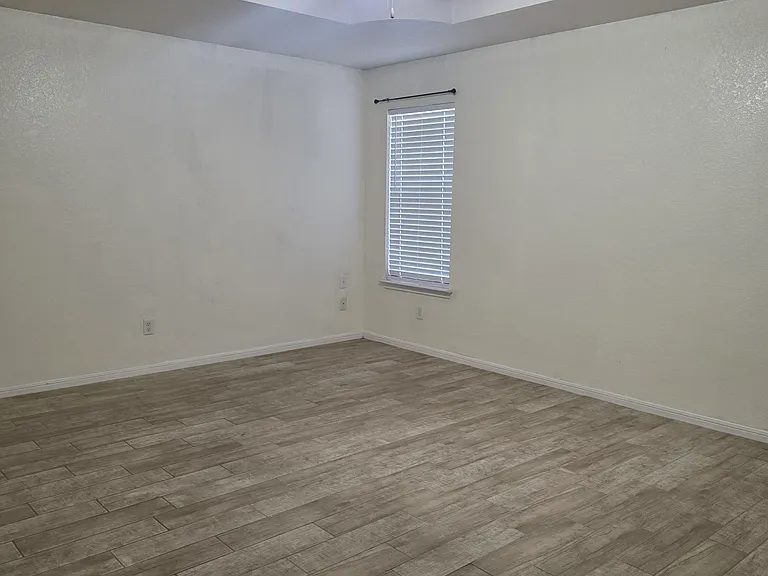 3805 Llano Estacado Ct — Photo 13