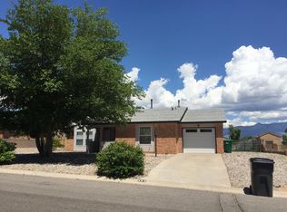 304 4th Ave NE, Rio Rancho, NM 87124