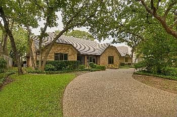 1st image of 1402 Riverview Dr