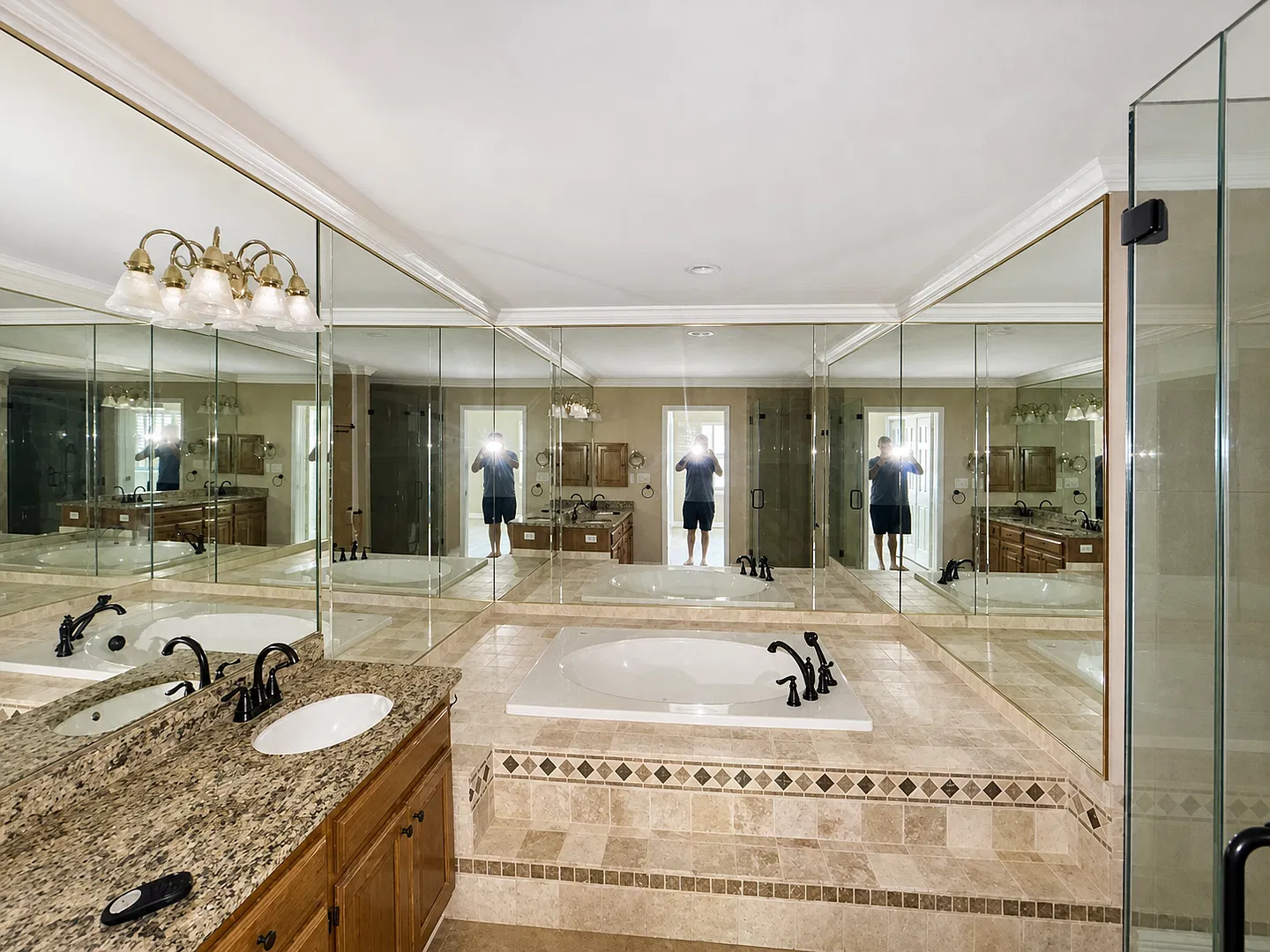 245 West Lake Circle — Photo 4