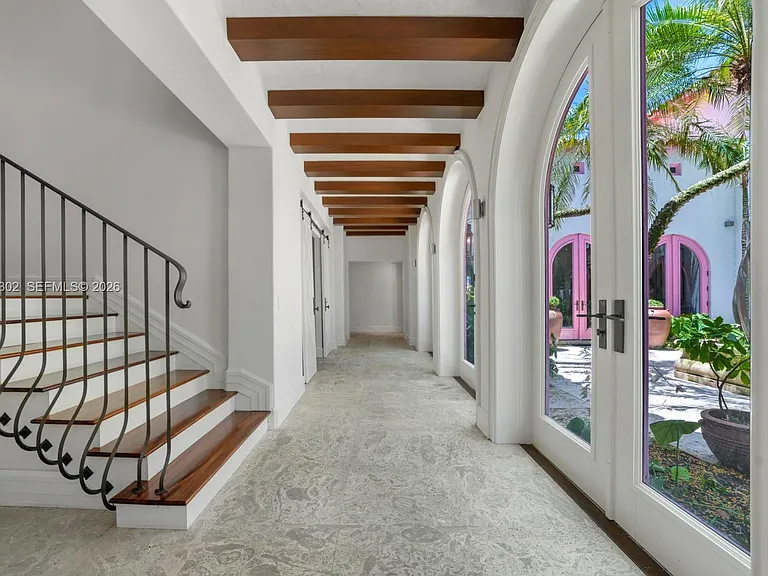 16 Palm Ave — Photo 14
