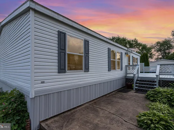 157 Northcrest Acres, Lebanon, PA 17046