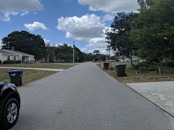 5th image of 3952 Suburban Ln