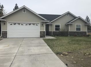 17114 Demerett Rd, Weed, CA 96094