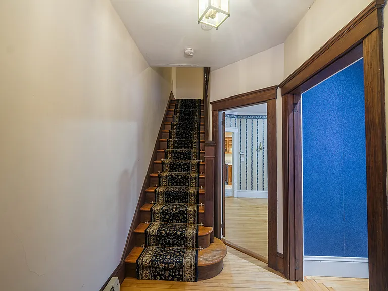 76 Walnut St — Photo 18