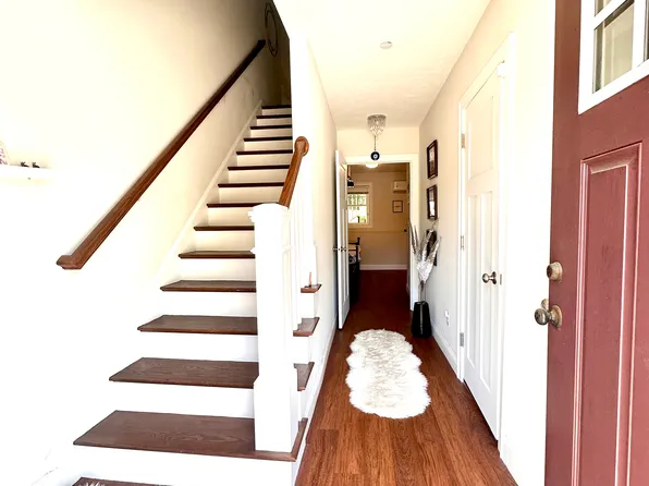 32 Sugar Maple Ln, Westford, MA