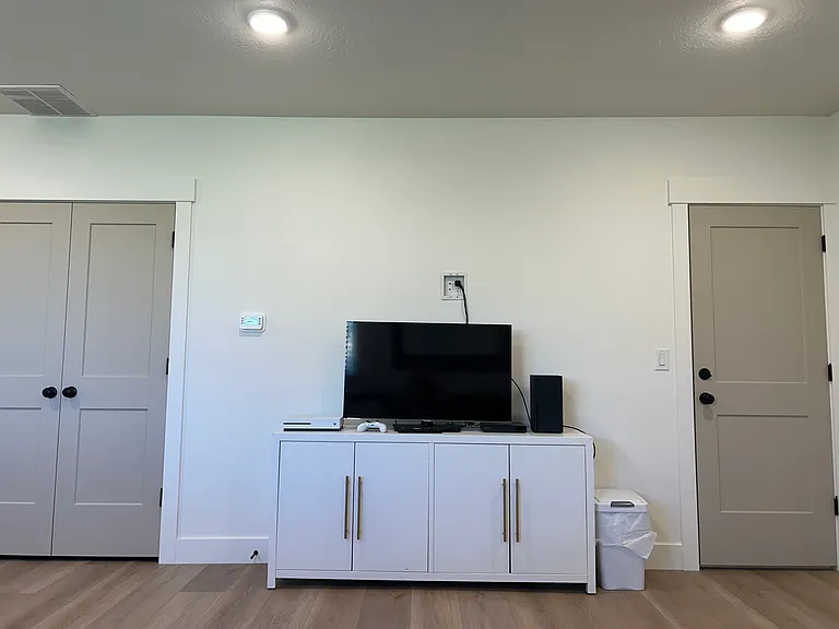 TV and tv console