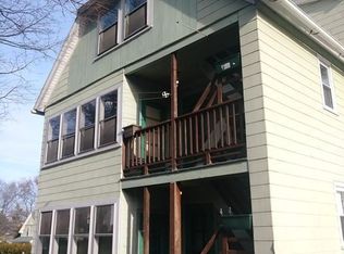 27 Oscar St #1, Holyoke, MA 01040