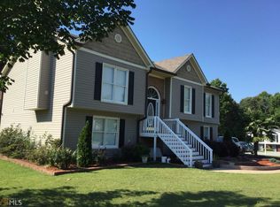 325 Luna Ct, Dacula, GA 30019