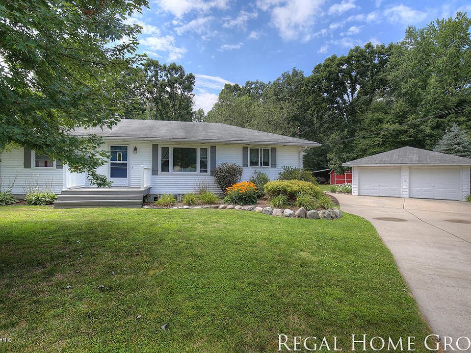 1st image of 10881 Mountain Ash Ave
