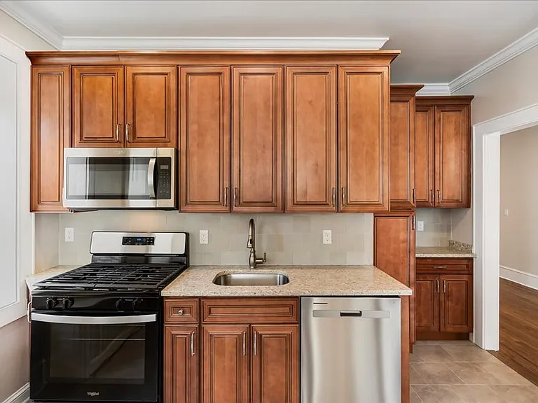 24 Springfield Ave Apartments — Photo 14