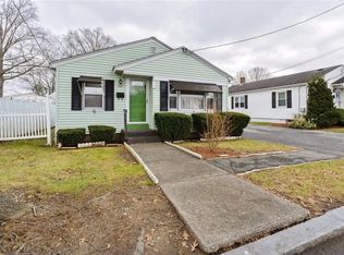 127 Standish Ave, Providence, RI 02908