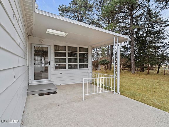 3rd image of 46 Gorginio Drive