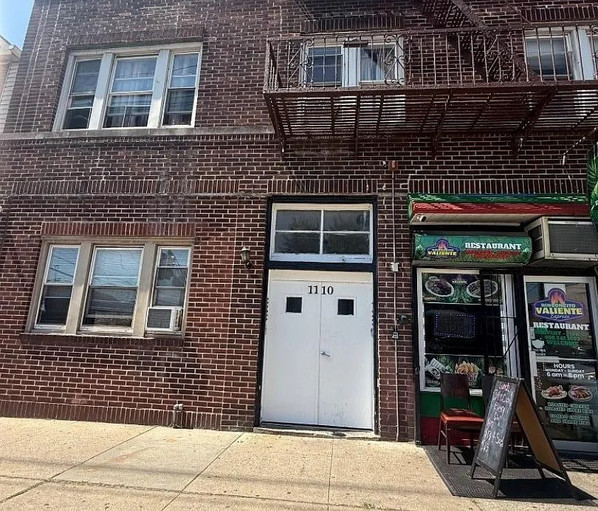 1110 S Wood Ave #10
