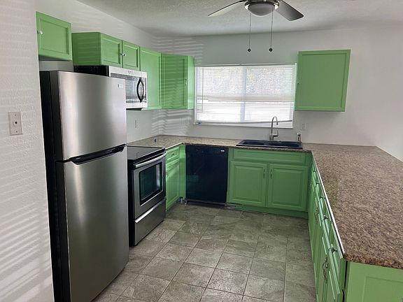 2nd image of 4640 Maraldo Ave