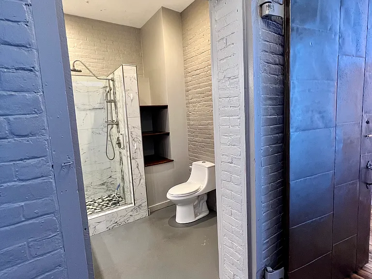 28 Bayley St #405 — Photo 19