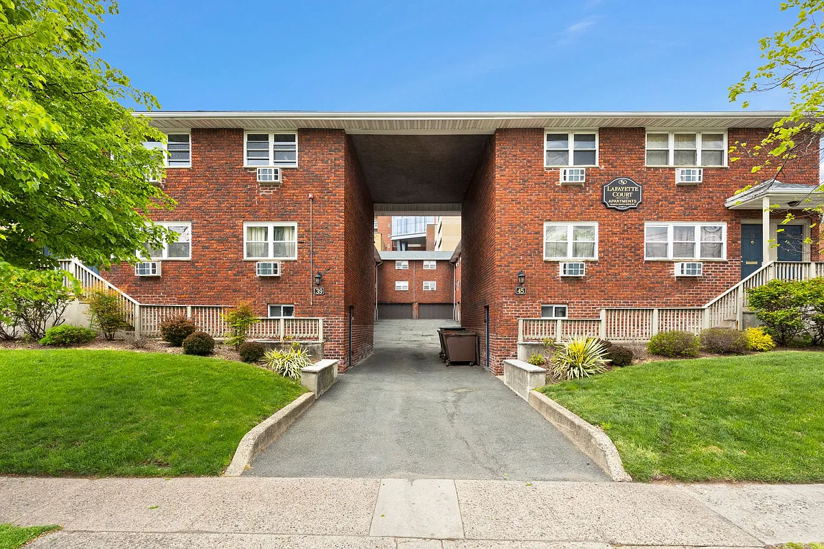 Building Photo - 39 1st St #45