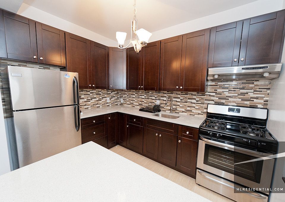 1st image of 39-25 29th St