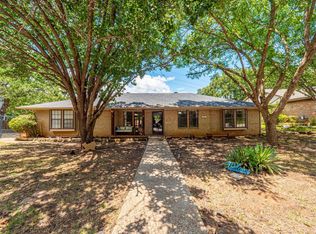 5809 Ridge Dr, Arlington, TX 76016