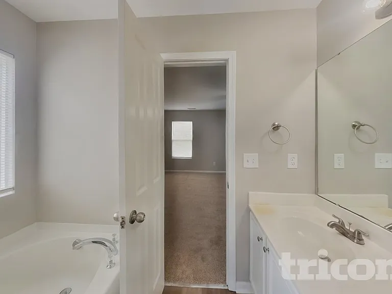 6867 Horseback Ln — Photo 8