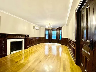 Rented by Doorway NYC, LLC