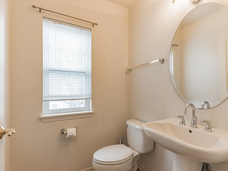 3379 Bradbury Cir — Photo 27
