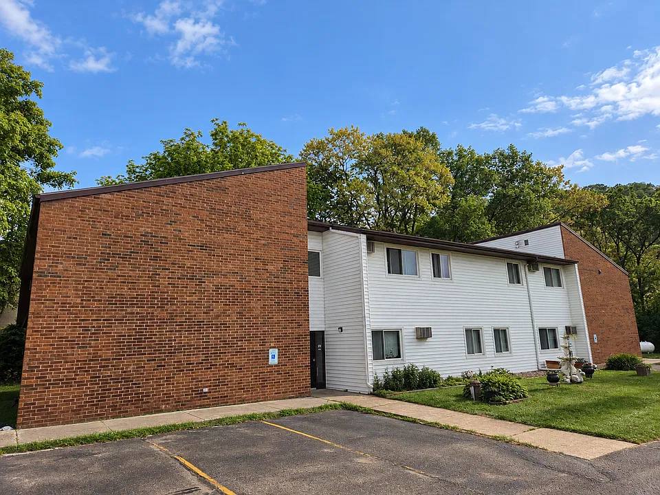Winneshiek Apartments