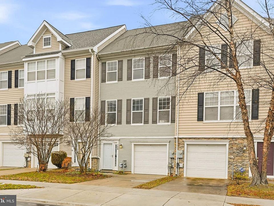 1st image of 108 Moore Dr #1