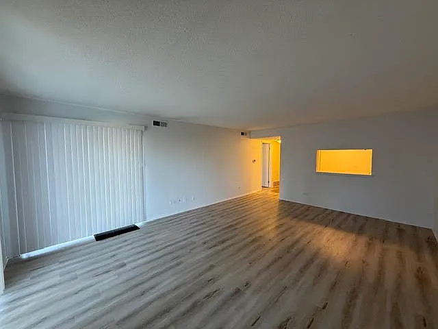 1265 N Sterling Ave #107 — Photo 2
