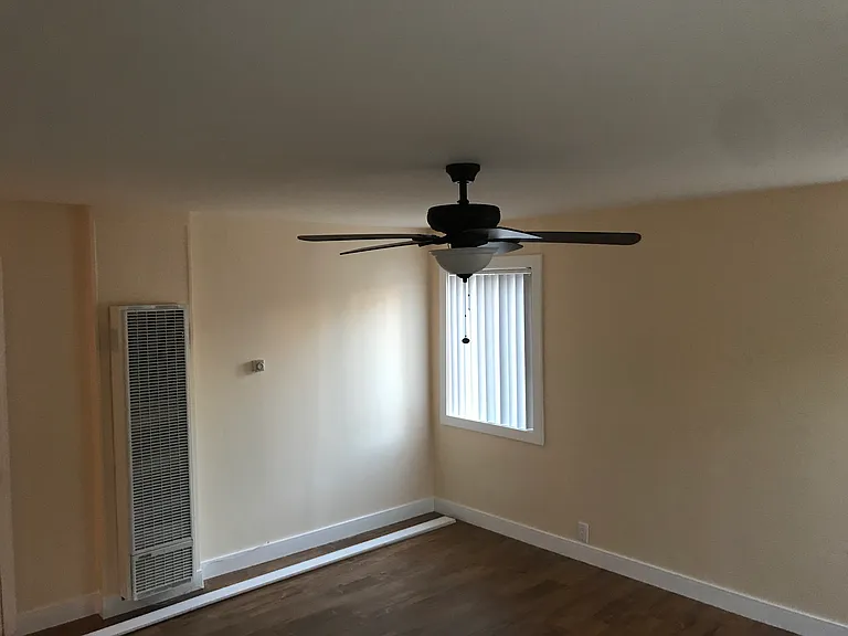 324 1/2 West E St Living Area