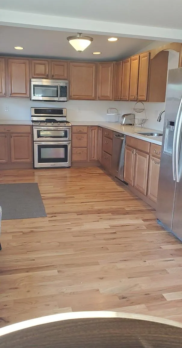 1 bed, 1250 sqft, $1,600 — Photo 4