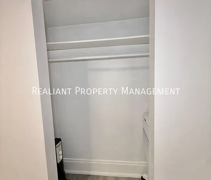 150 E Clifton Ave #1801L2 — Photo 7