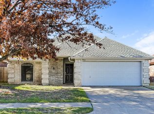 6305 Woodcreek Trl, Fort Worth, TX 76179