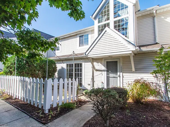 1045 N Jefferson St Unit D, Medina, OH 44256