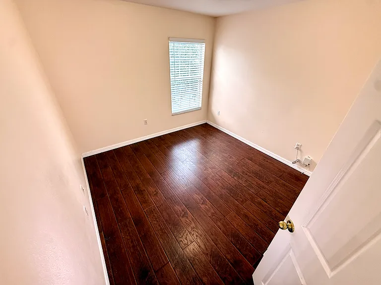11652 Declaration Dr — Photo 36