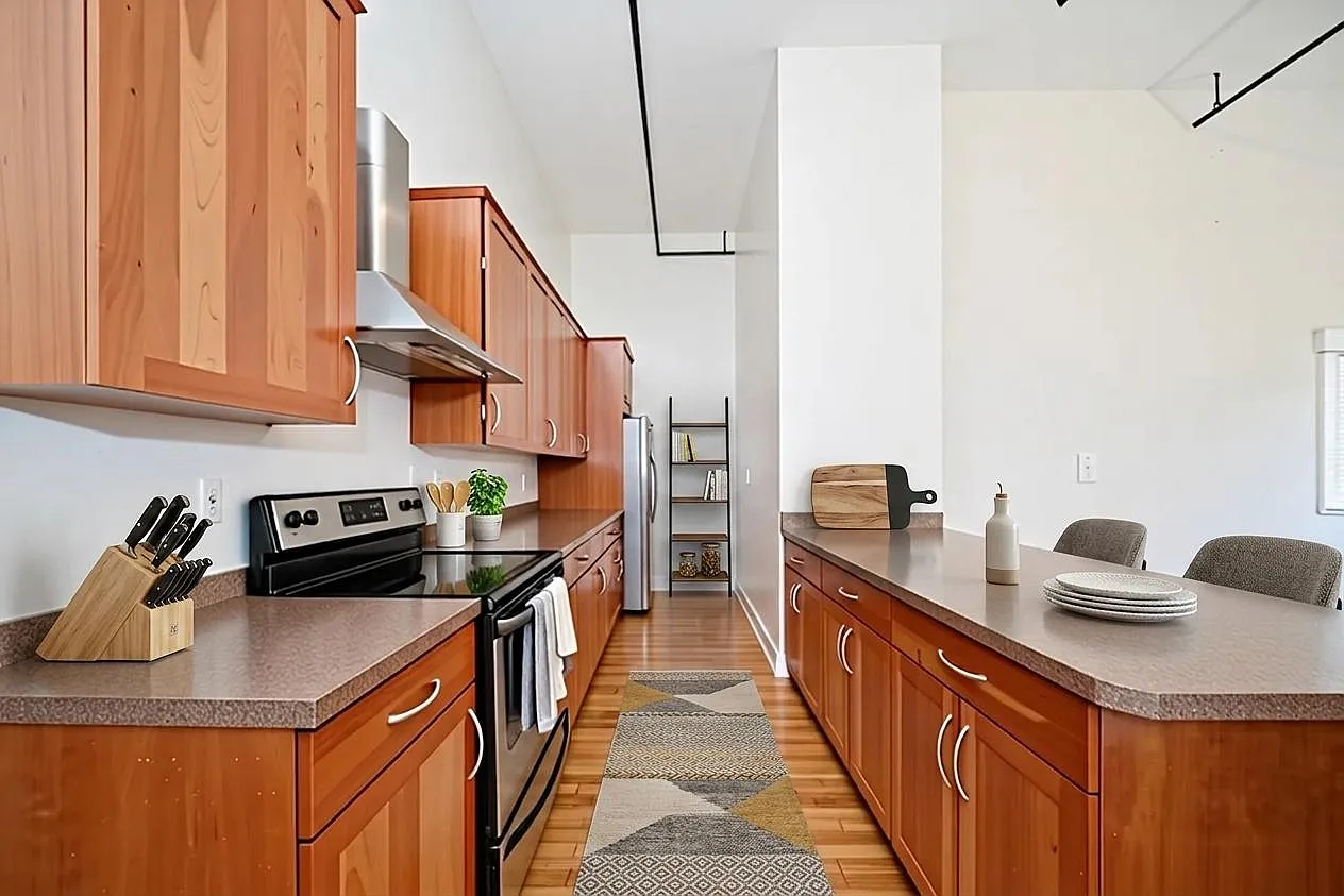 68 Richardson Street — Photo 2