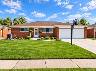31520 Tecla Dr, Warren, MI 48088