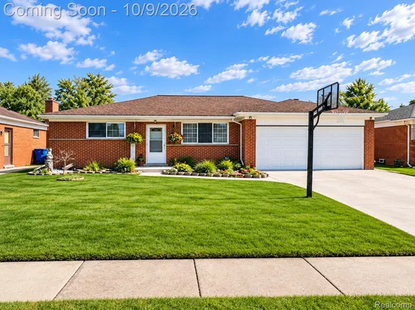 31520 Tecla Dr, Warren, MI 48088