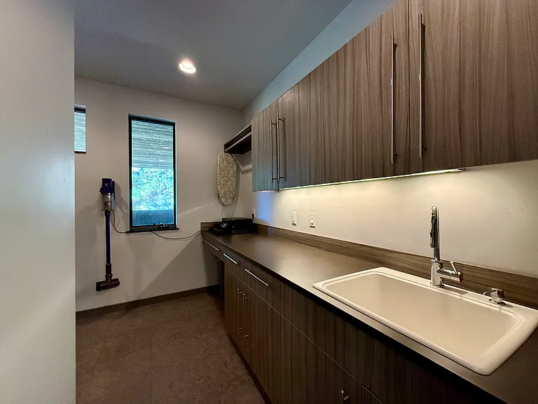 61557 Hosmer Lake Dr — Photo 32