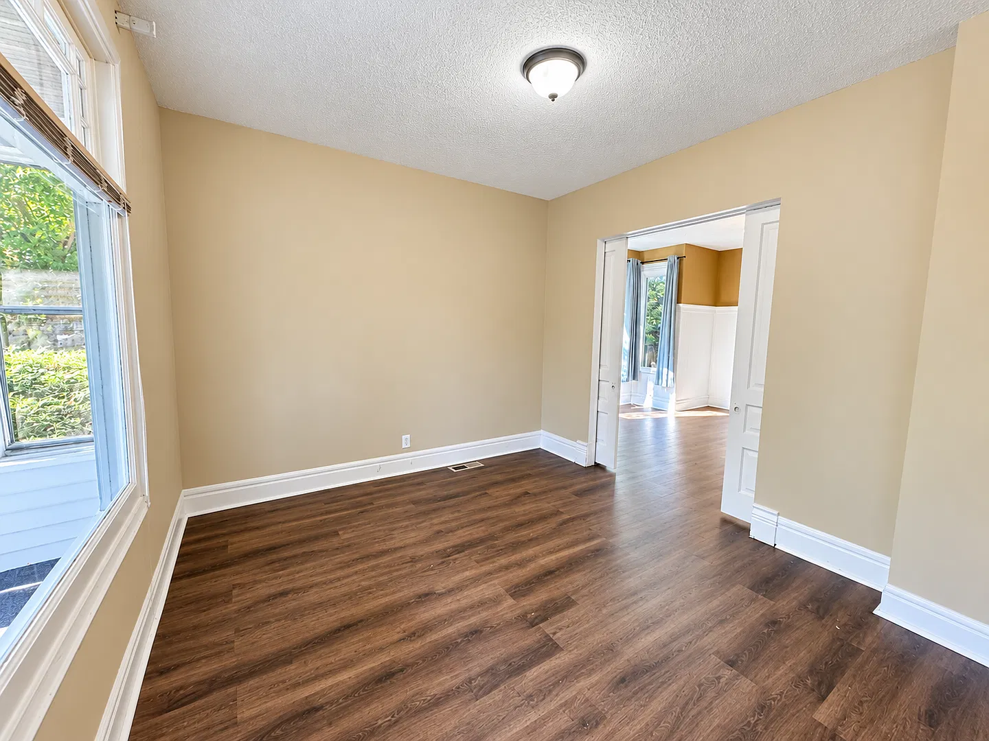 Stunning Single Family 3-Bedroom, 2 Bath Home In Historic Dayton's Bluff Neighborhood — Photo 3