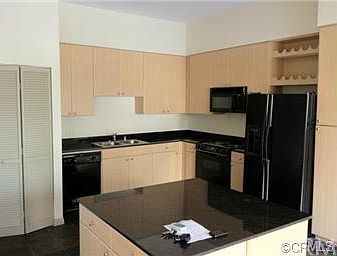 5th image of 488 E Ocean Blvd Unit 306