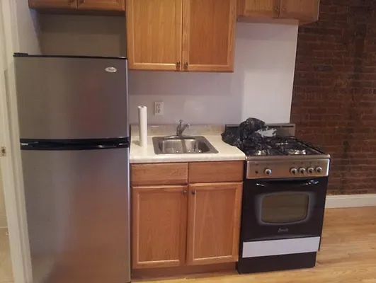 Rented by Crosstown Apartments NYC | media 9