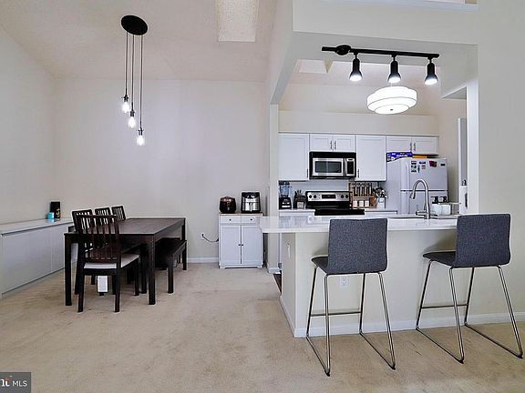 5th image of 7701 Lafayette Forest Dr APT 31