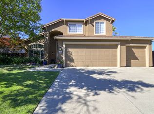 144 Singer Ln, Folsom, CA 95630