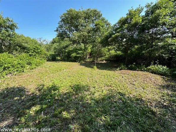 7 E Pasture Way, Chilmark, MA 02535
