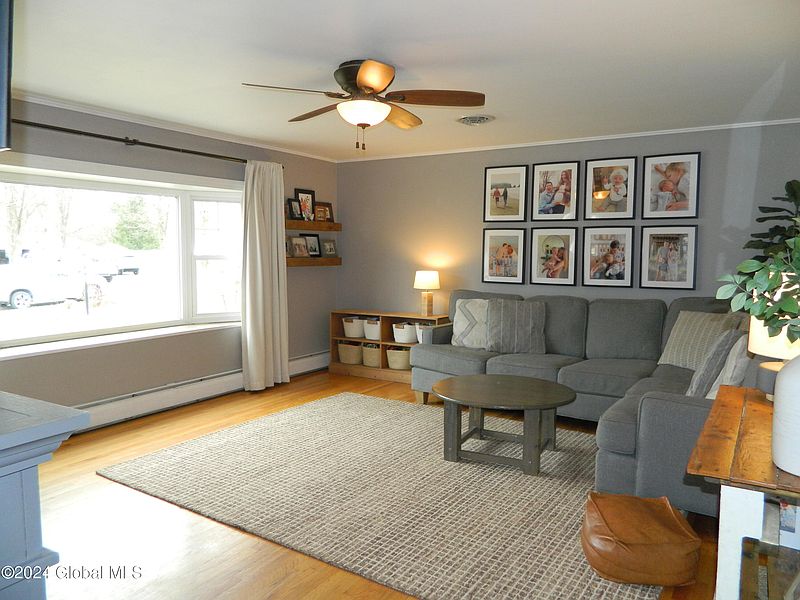 4th image of 14 Shepherd Drive