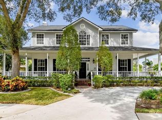 10262 Myrtle Oak Ln, Seminole, FL 33777