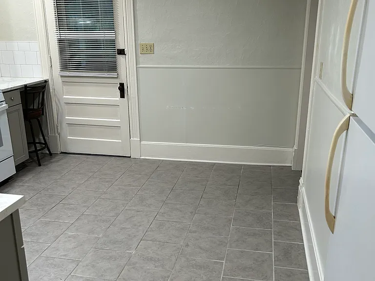 80 Hanover St #4 — Photo 10