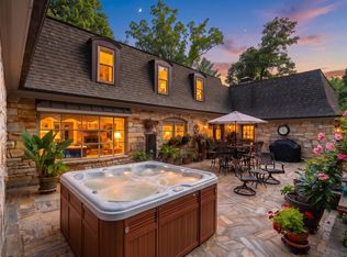 890 Blue Ridge Dr, Staunton, VA 24401