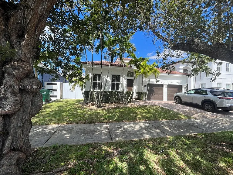 18162 NW 91st Ct — Photo 3